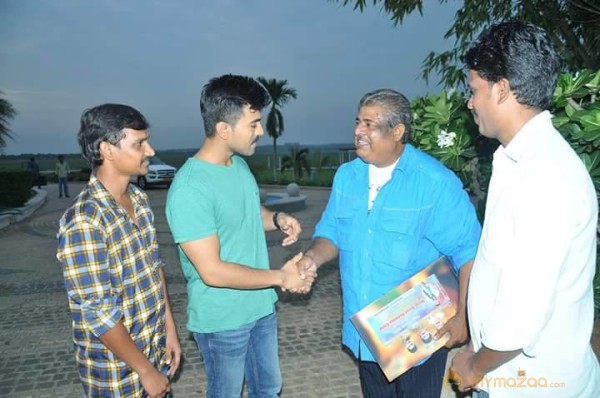 Ram Charan With Fans Latest Photos From The sets of 'Dhruva'