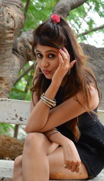 Actress Nikitha New Photos