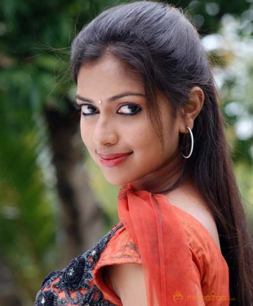  Amala Paul 