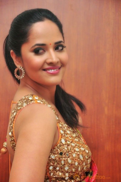 Anchor Anasuya Latest Glam Photos