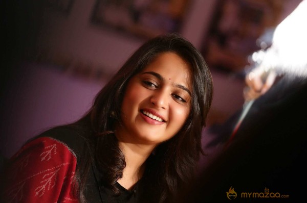  Anushka Photoshoot At Rudhramadevi Promotion 