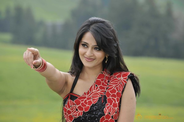  Anushka Shetty 