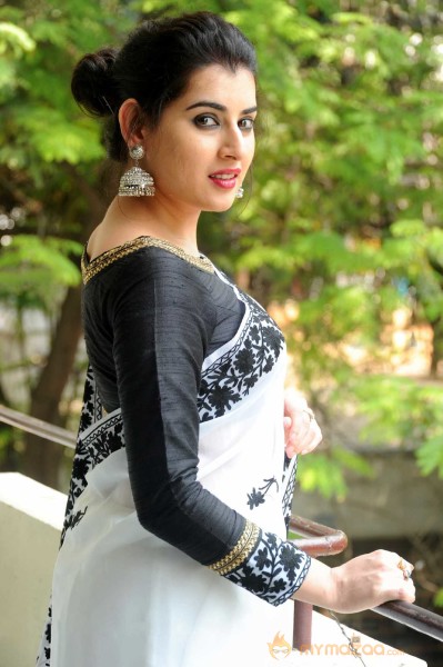  Archana Beautiful Black And White Saree Pics 