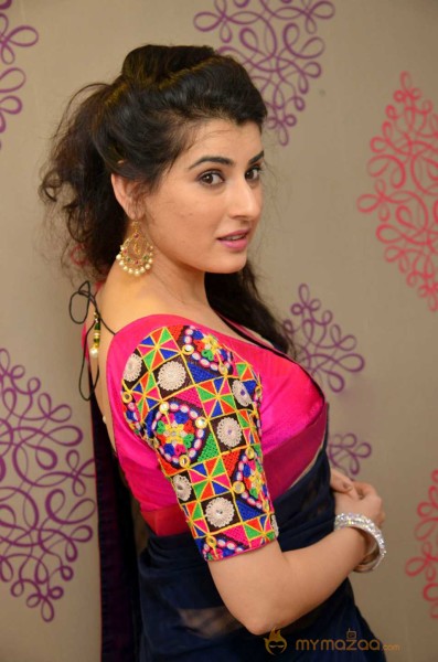  Archana Wearing Kanchivaram Collections 