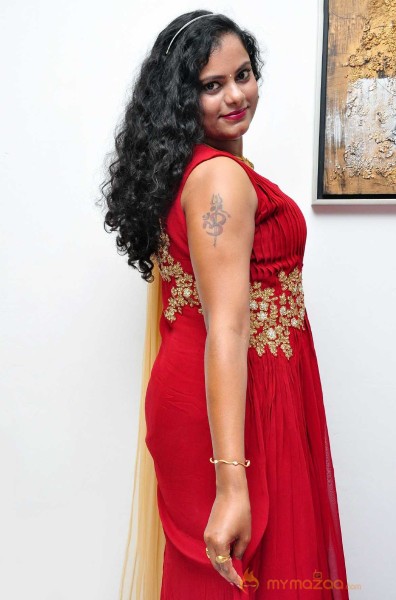  Asha Chowdary Photoshoot At Red Alert Movie Audio Launch 