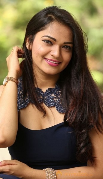 Ashwini Hot Skinny Show Pics