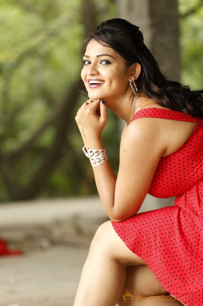  Ashwini Photoshoot At Pelliki Mundu Prema Katha Movie Launch 