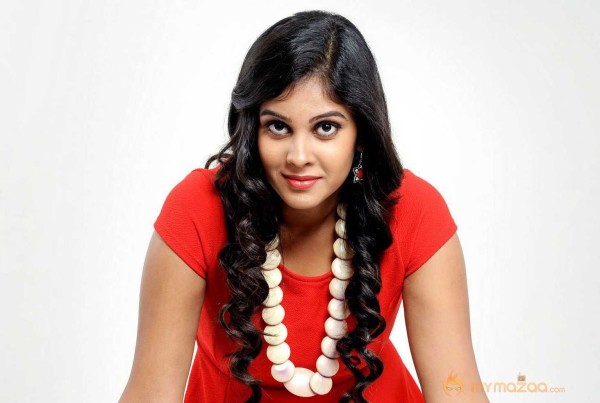  Chandini Tamilarasan 