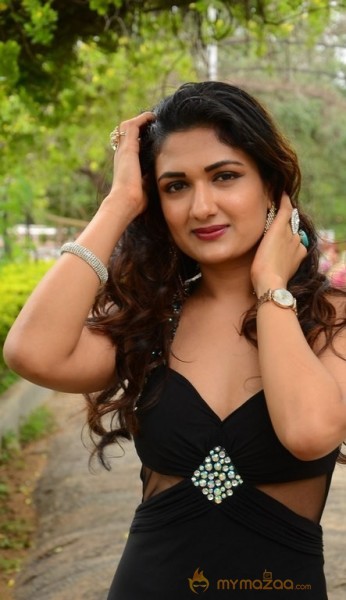 Esha Agarwal New Photoshoot Stills Gallery