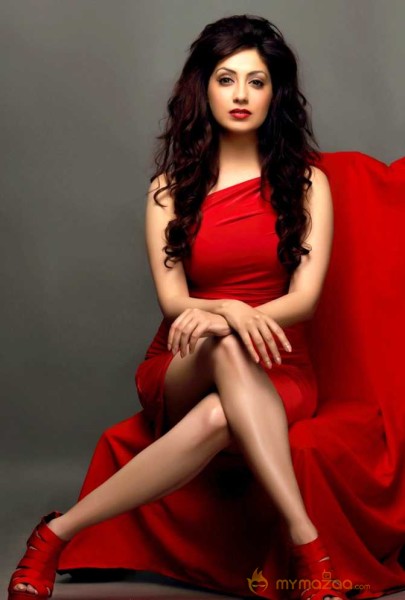  Gurleen Chopra Photoshoot 