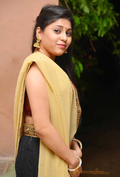  Hamida Photoshoot At Sahasam Cheyara Dimbaka Audio Launch 