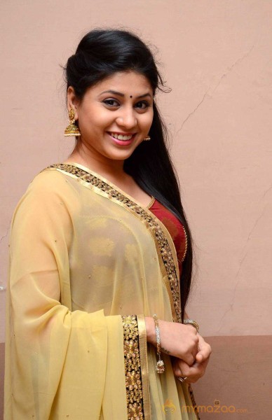  Hamida Photoshoot At Sahasam Cheyara Dimbaka Audio Launch 