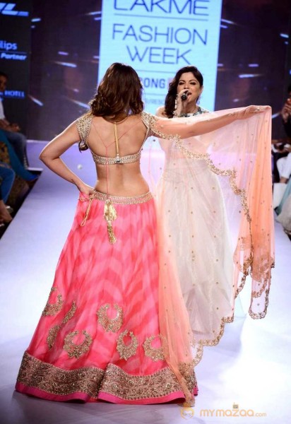  Illeana Ramp Walk At Lakme Fashion Week 2015 