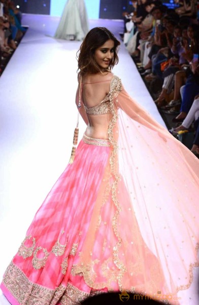  Illeana Ramp Walk At Lakme Fashion Week 2015 