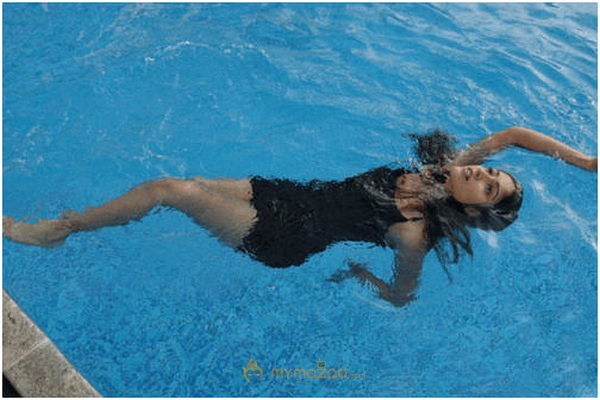 Ileana  Hot Photshoot