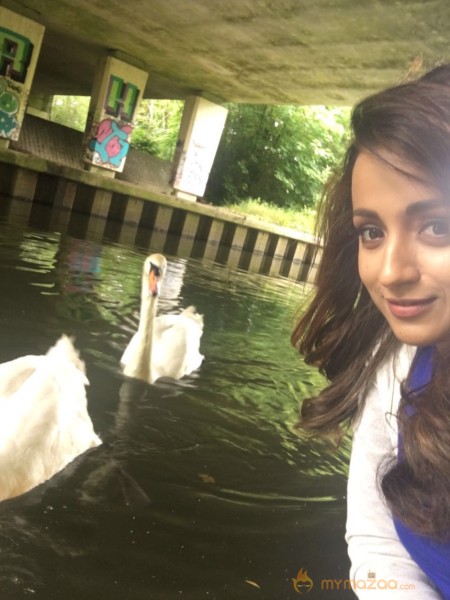 Just In: Trisha in London 