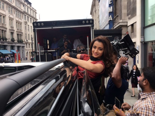 Just In: Trisha in London 