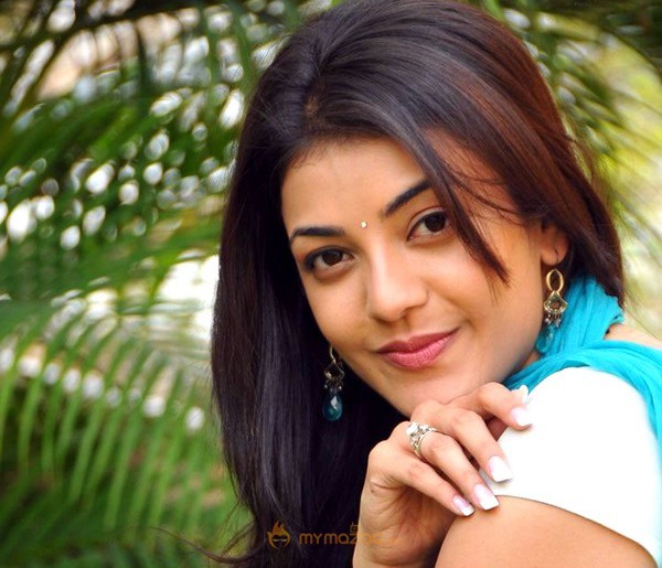 Kajal Agarwal Cool Mobile Photo Shoot