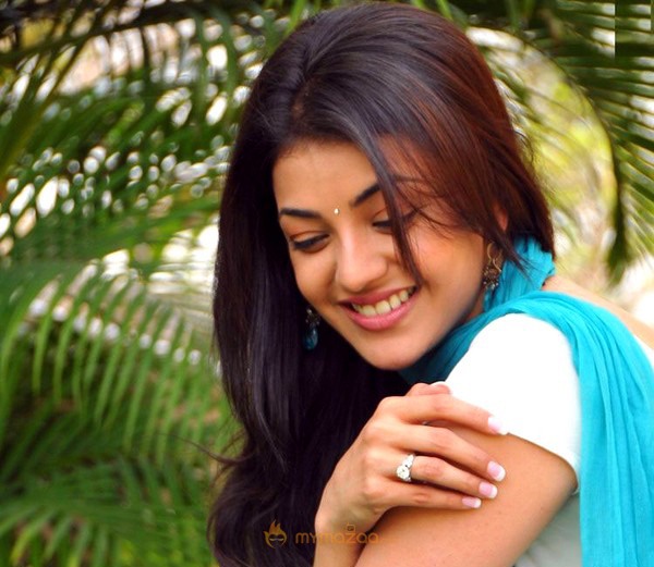 Kajal Agarwal Cool Mobile Photo Shoot