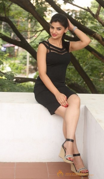 Kamna Ranawat Latest Photoshoot