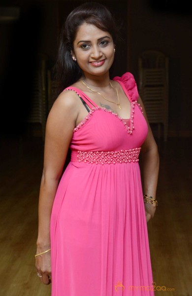  Kaveri Pink Color Sleeveless Dress Pics 