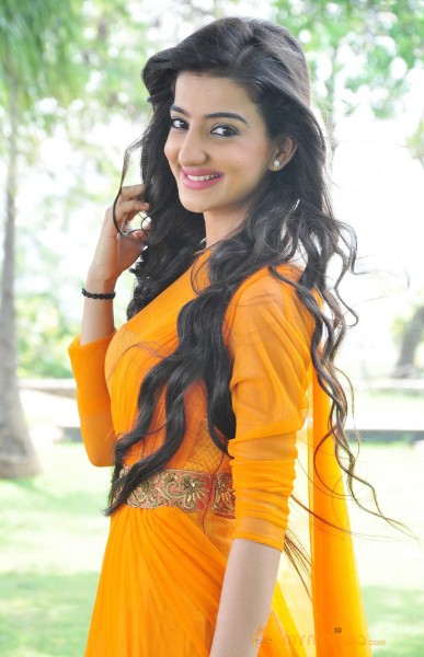  Loveleen Kaur Sasan Photoshoot At Raa Rammani Movie Launch 