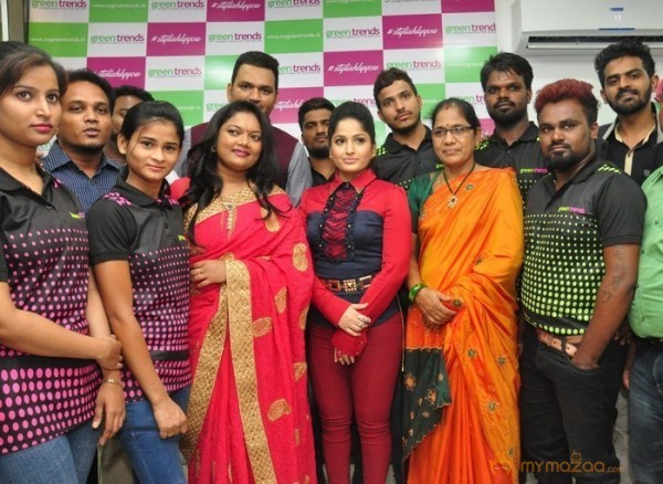 Madhavi Latha Inauguraties Green Trends 