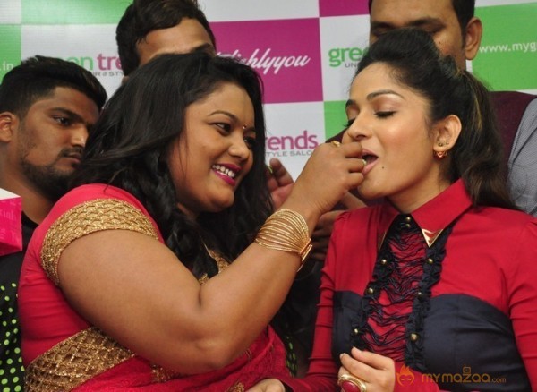 Madhavi Latha Inauguraties Green Trends 