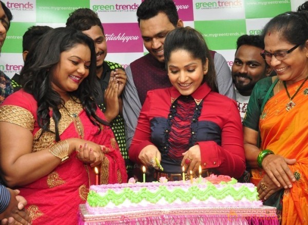 Madhavi Latha Inauguraties Green Trends 