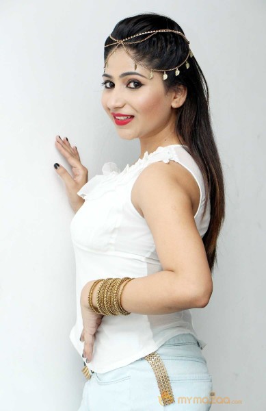  Madhulagna Das New Photoshoot 