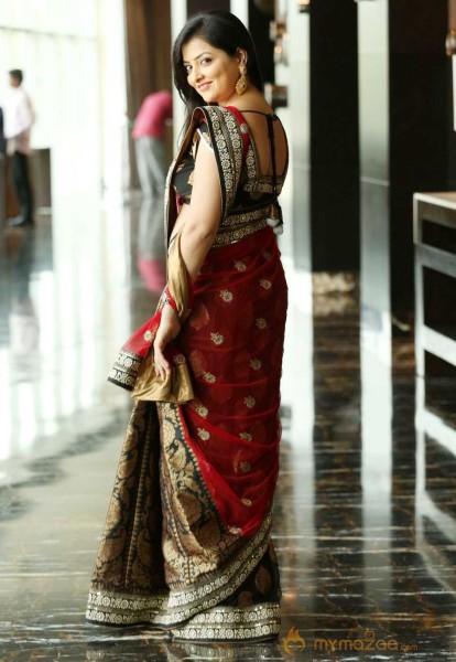  Madhuri Saree Stills 