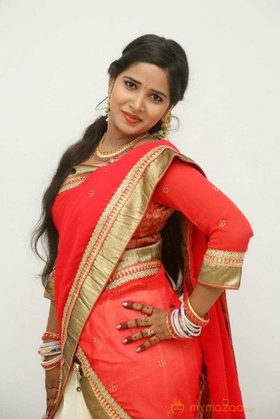  Maina Photoshoot At Okkaditho Modalaindi Audio Launch 