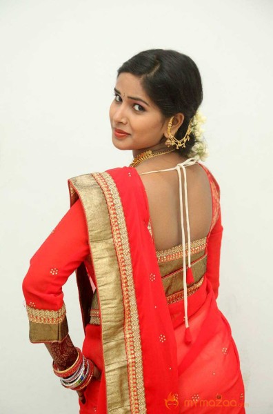  Maina Photoshoot At Okkaditho Modalaindi Audio Launch 