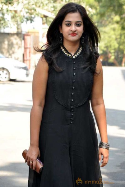  Nandita Beautiful In Black Dress 