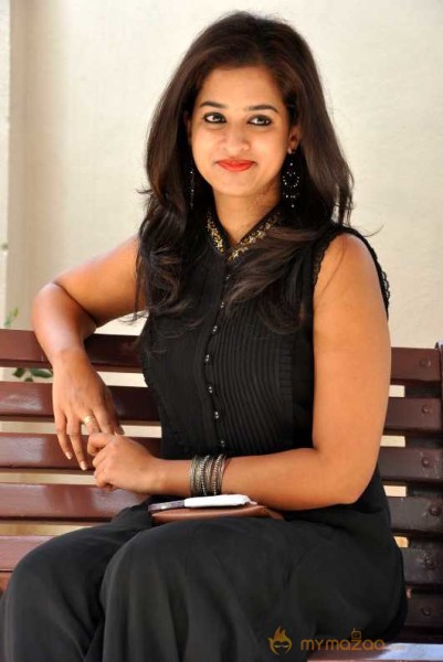  Nandita Beautiful In Black Dress 