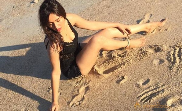 Neha Sharma's Latest Photos On The beach Side