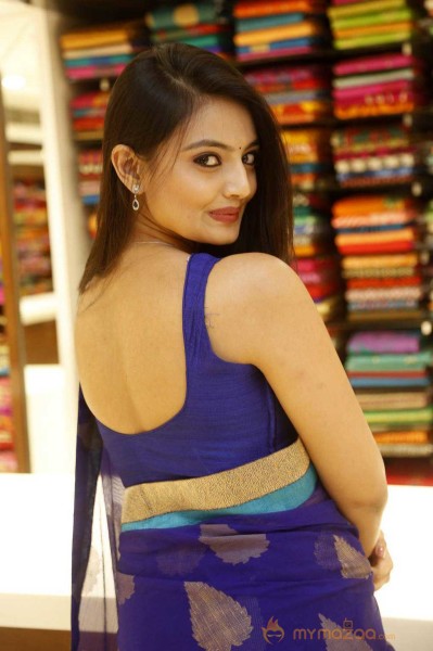  Nikitha Narayan Photoshoot At Kalamandir Celebrations 