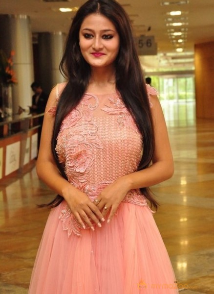 Nilofer New Photos Gallery