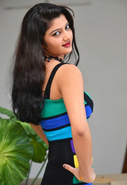  Pallavi Naidu Photoshoot 