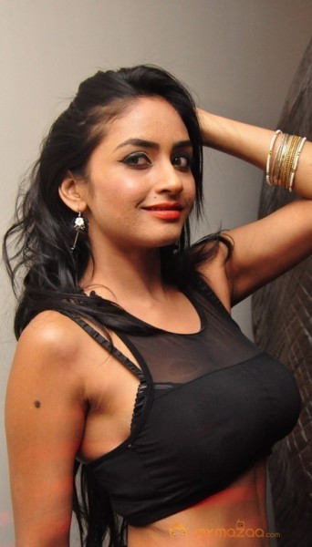 Pooja Sree one more Hot Photoshow