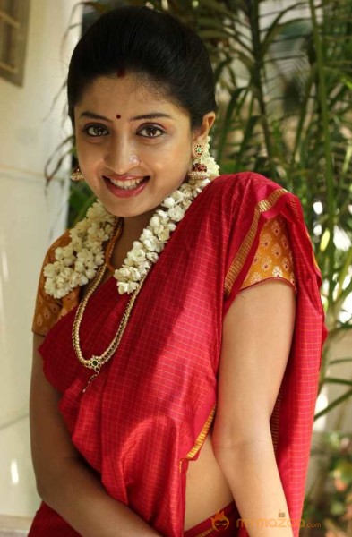  Poonam Kaur Beautiful Saree Stills 