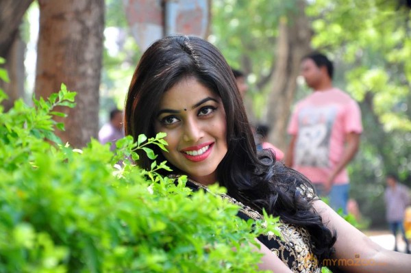  Poorna Photoshoot At Rajugari Gadi Success Meet 