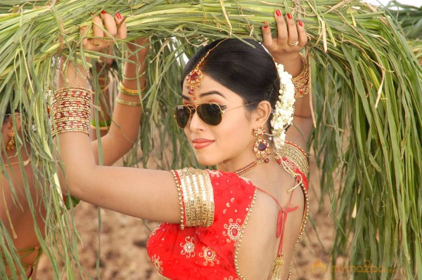  Poorna 