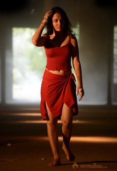  Priyanka Kothari Criminals Movie Stills 