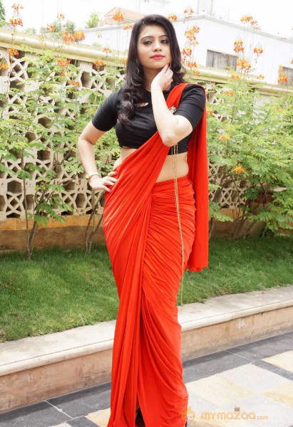  Priyanka Ramana Red Saree Pics 