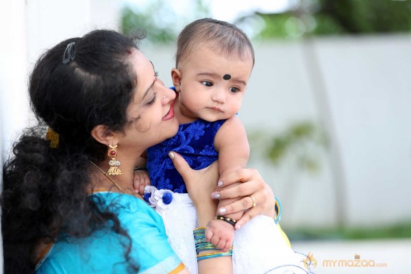  Raasi Photoshoot With Her Daughter Rithima 