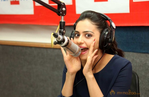  Rakul Preet Singh 