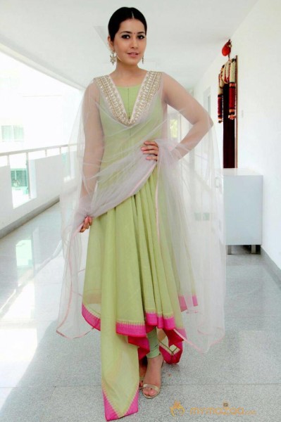 Rashi Khanna Stills @ Supreme Interview