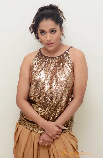  Rashmi Gautam 