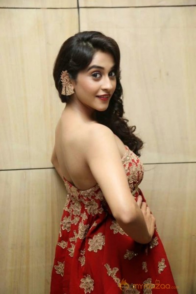 Regina Cassandra Hot Stills